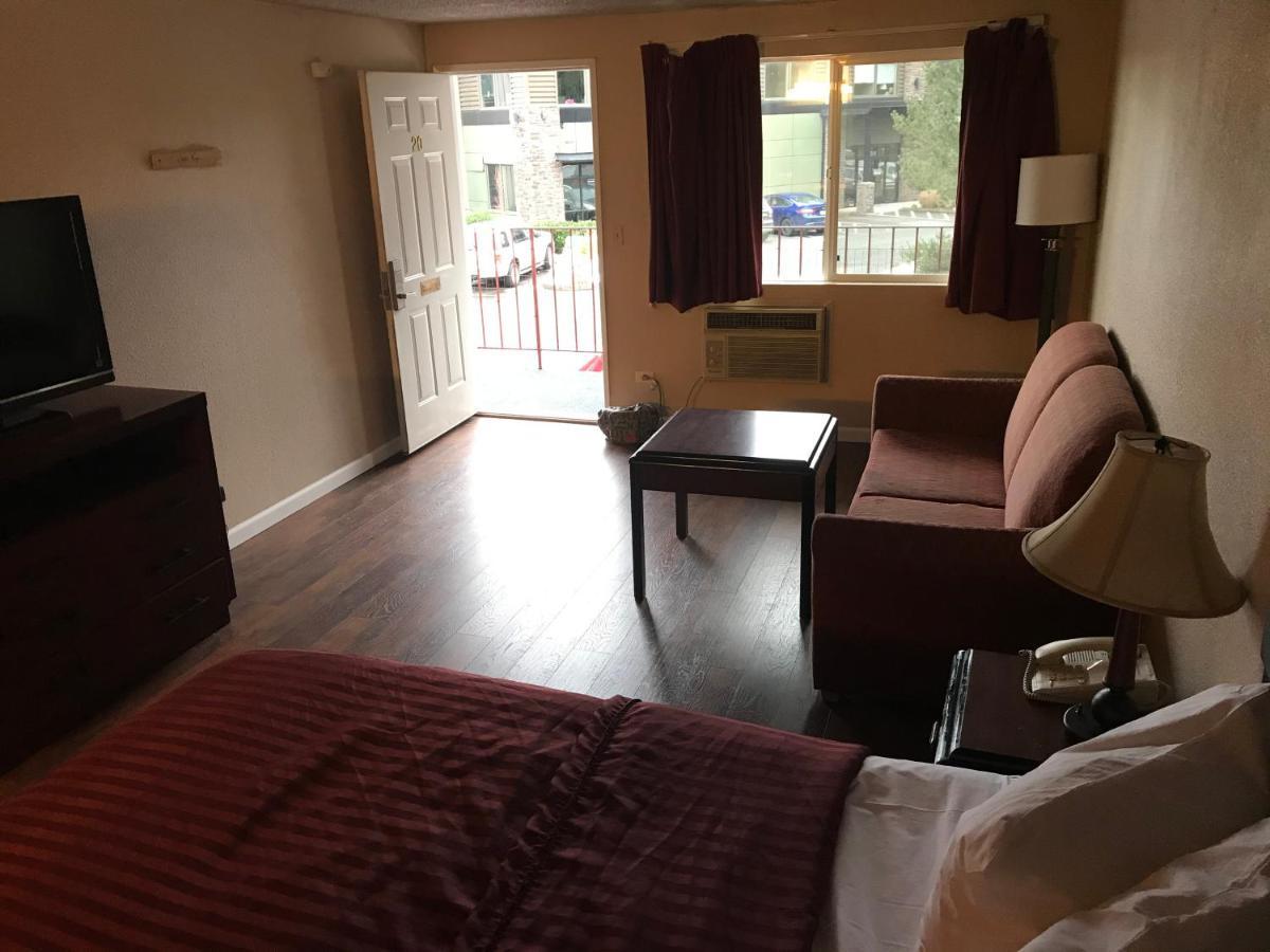 Smokey Point Motor Inn 阿灵顿 外观 照片