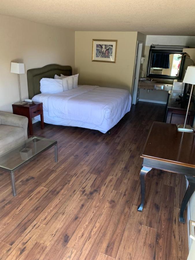 Smokey Point Motor Inn 阿灵顿 外观 照片