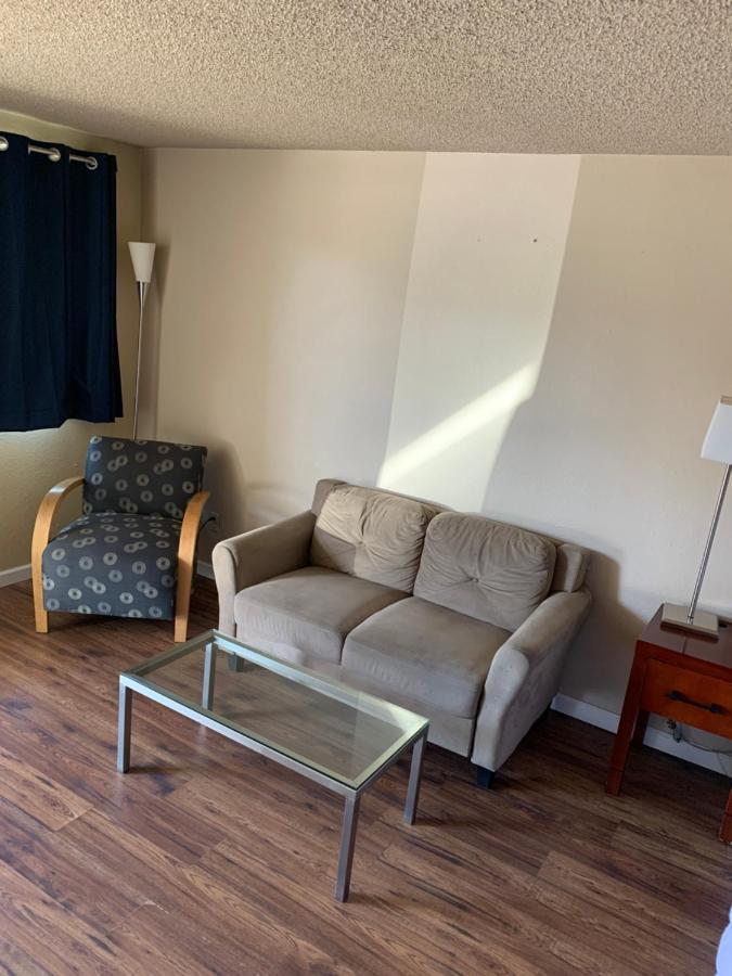 Smokey Point Motor Inn 阿灵顿 外观 照片